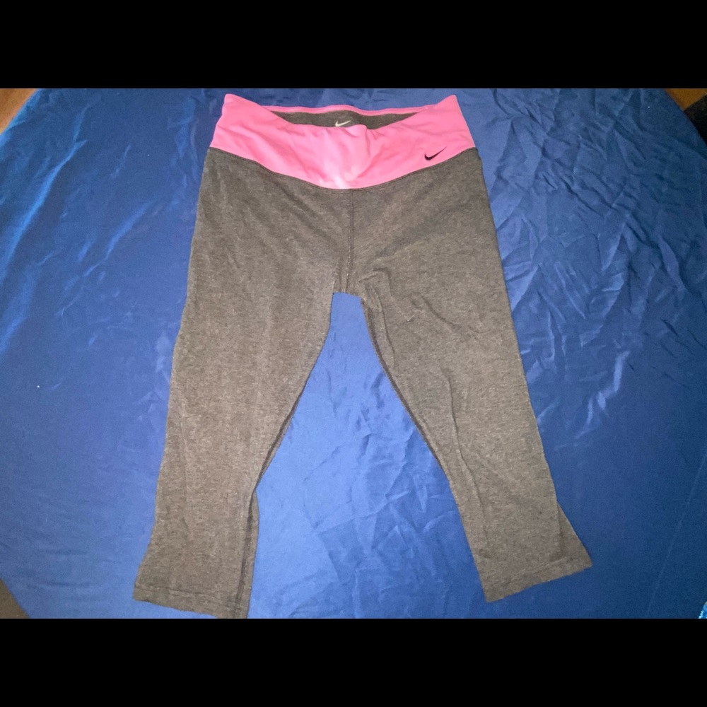 Women’s Nike Dri-Fit Capris